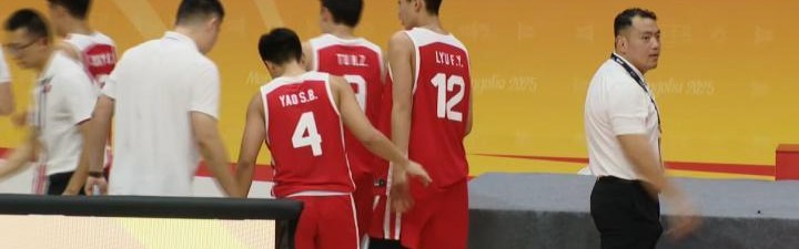 没啥压力！中国男篮U16半场50-22领先马来西亚！两节均得到25分